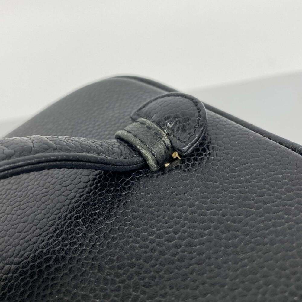 CHANEL Black Caviar Leather Vanity Bag - Picture 9 of 11